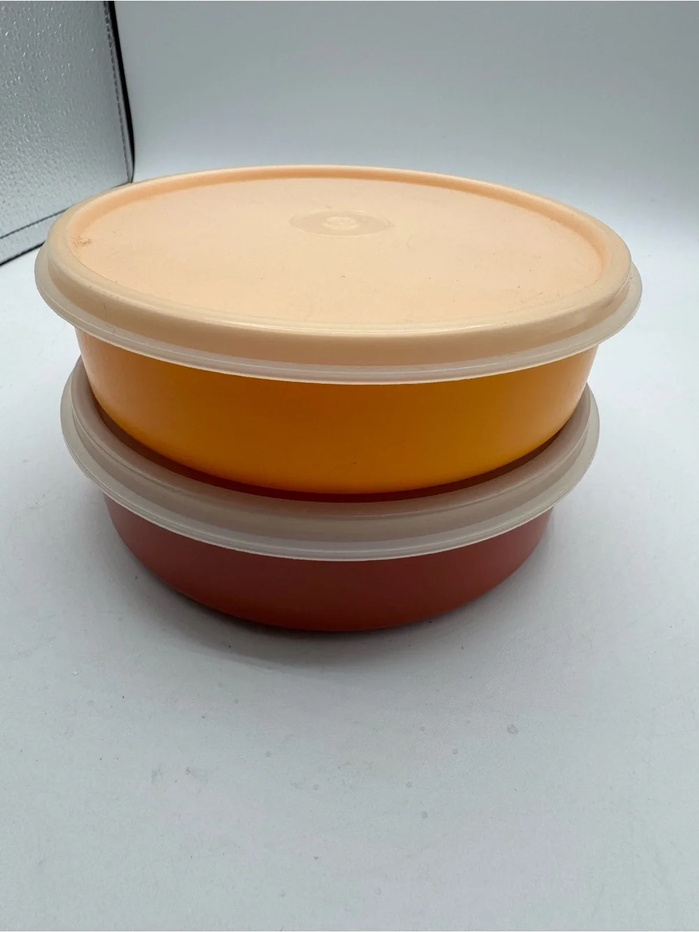 Tupperware Bowls (Set of 2) Containers #1405 Harvest w/Lids